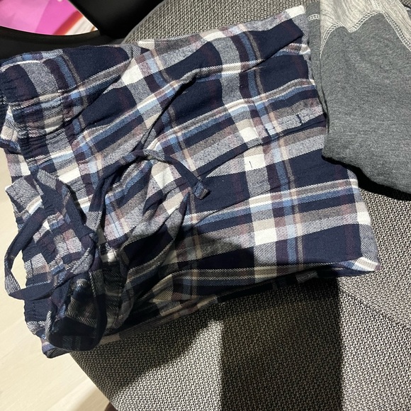 Pyjamas - Picture 2 of 3